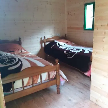 Casa de hóspedes Dede Kola
