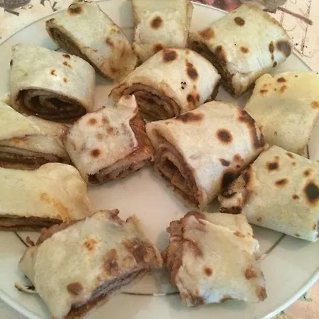 Dede Kola